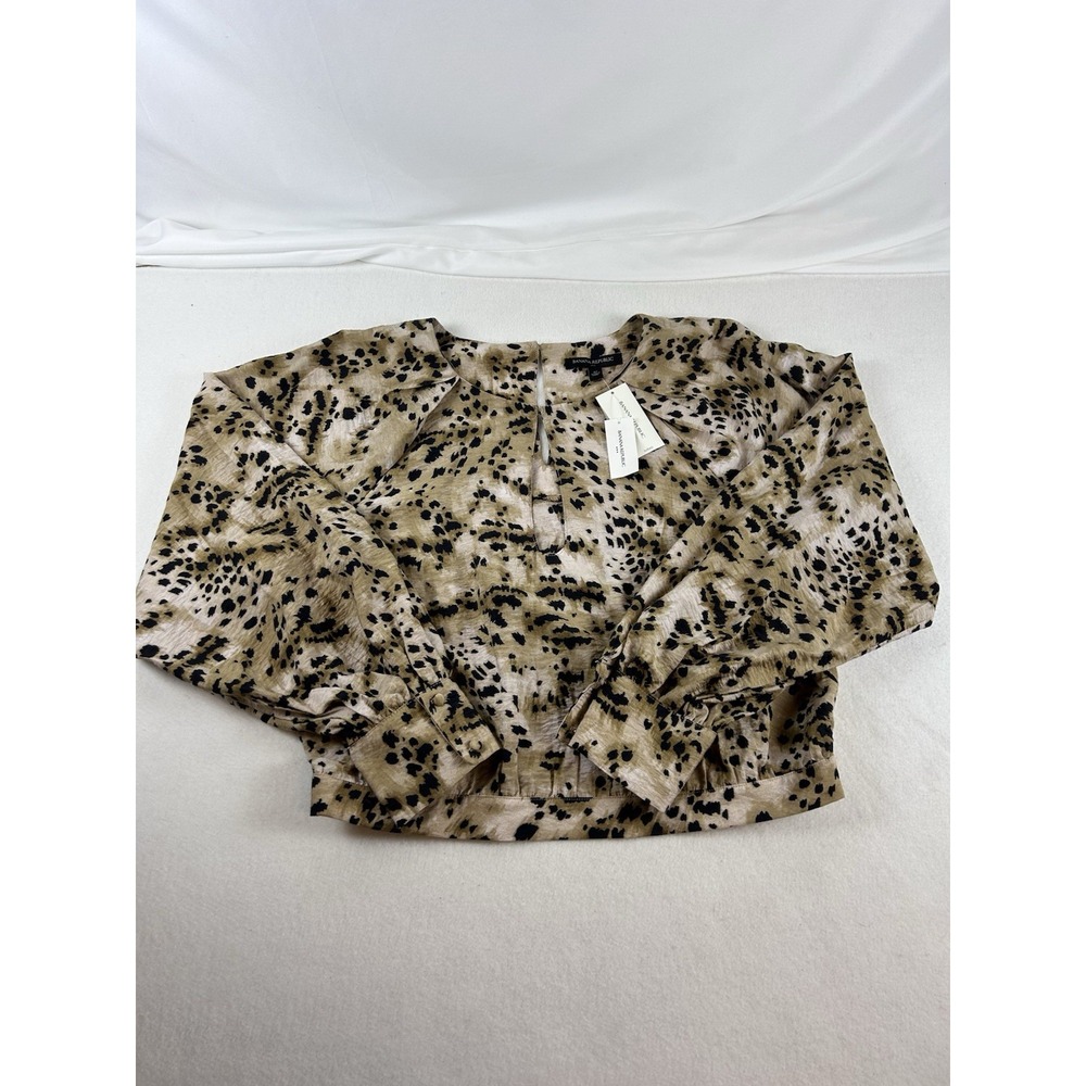 Banana Republic Women's Cropped Animal Print Keyhole Top Size Medium NWT